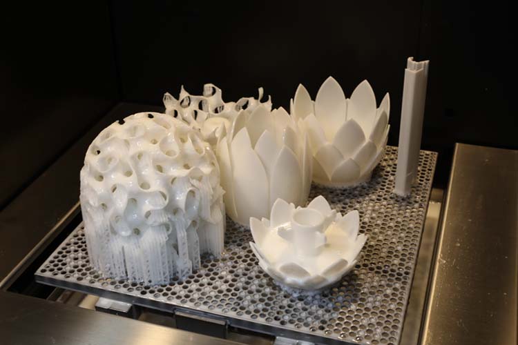下沉式3D打印機(jī)和上拉式3D打印機(jī)的區(qū)別